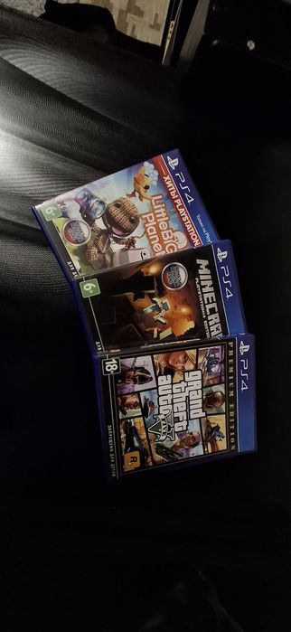 Продам PS 4 pro 1 tb