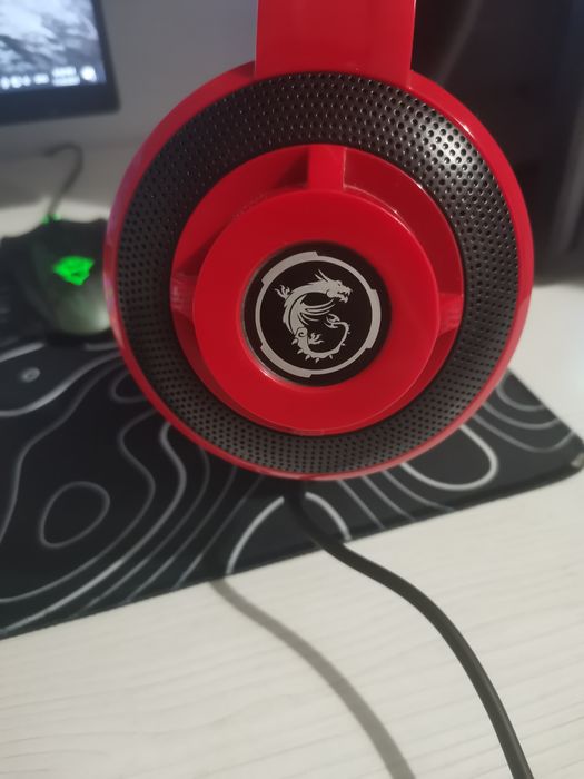 Calculator gaming in stare perfecta plus casti MSI