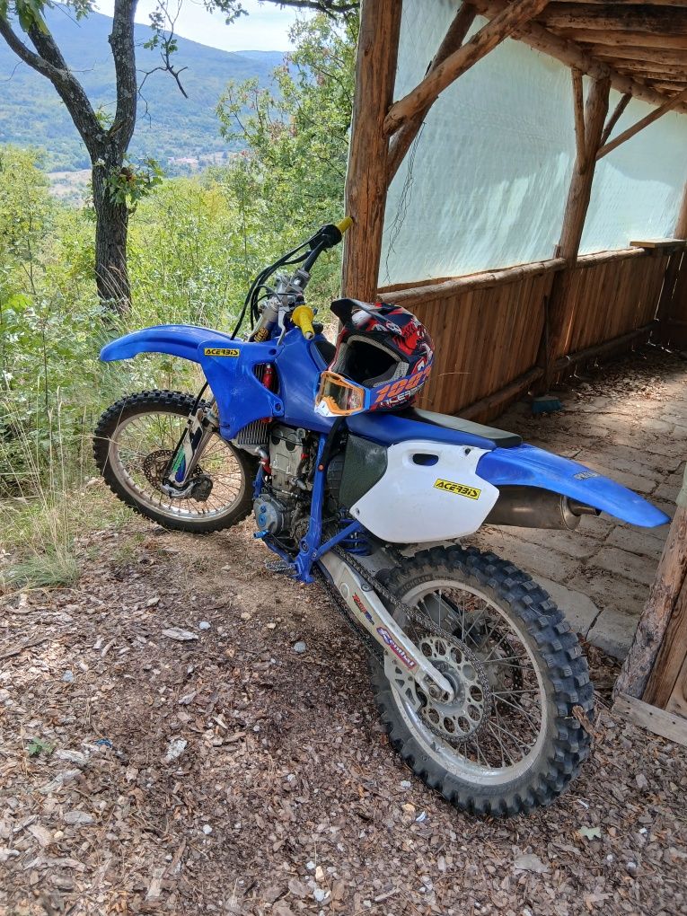 Продавам Yamaha yzf426