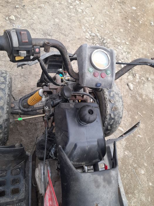 Vand atv smc50cc in stare foarte buna de functionare!!