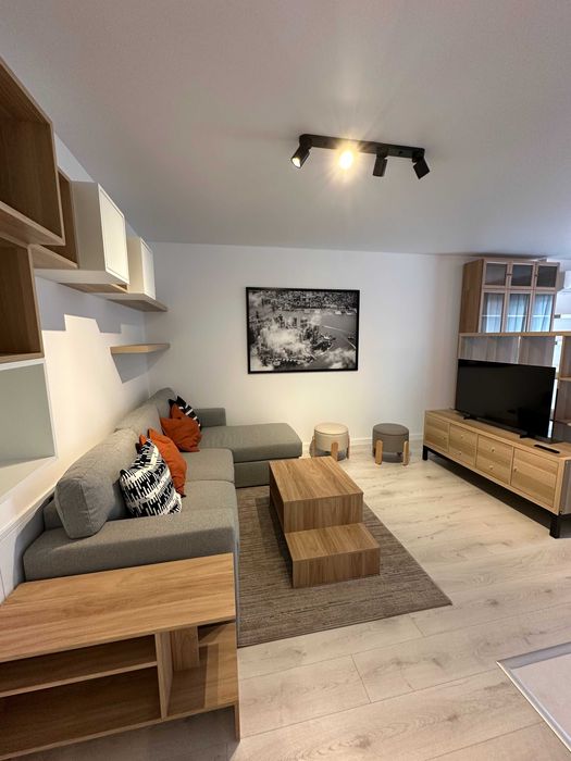 Prima închiriere: Apartament 2 camere în bloc nou – totul nou