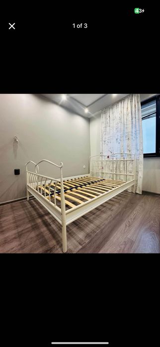 Метално легло с подматрачни рамки