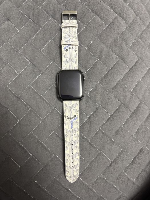 Часы apple вотч