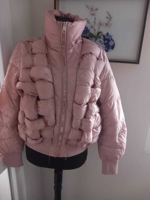 Красиво яке с преплетен дизайн