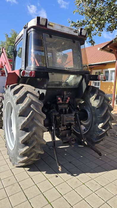 Tractor 4x4 Case 845 XL incarcator frontal international. fiat