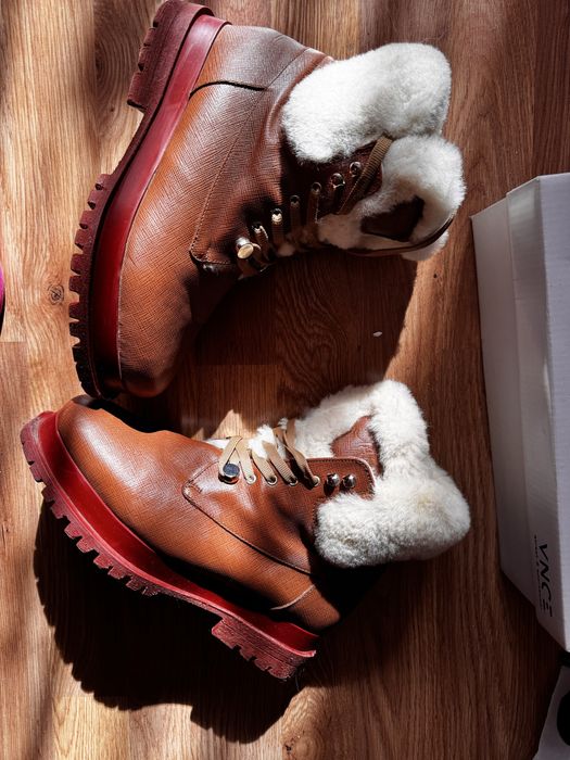 Обувки Ciaboo + подарък ракъвице