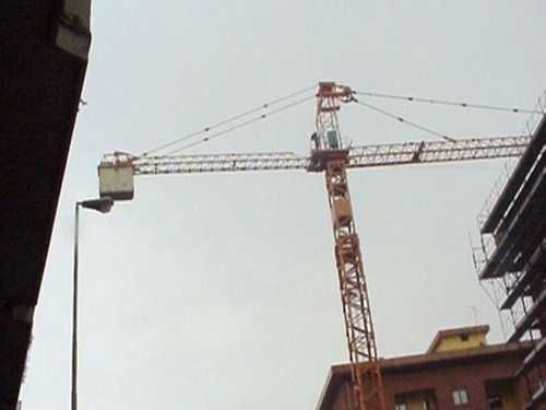 Macara turn, automontanta de închiriat