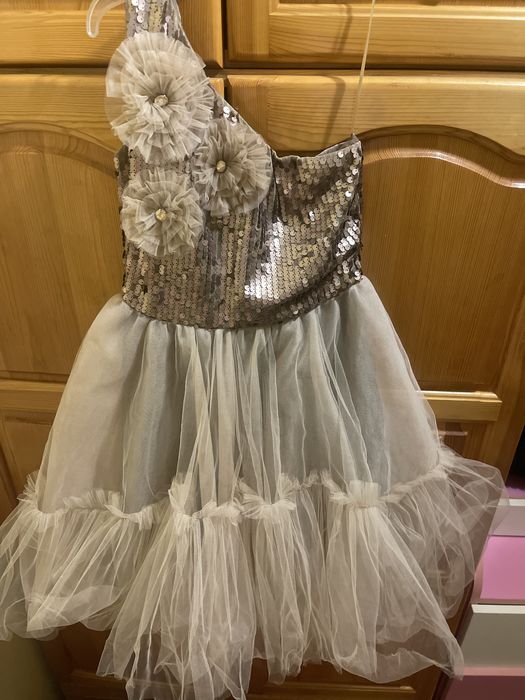Рокля Christine Fashion S размер