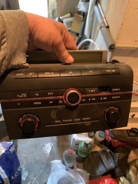 Радио за мазда 3