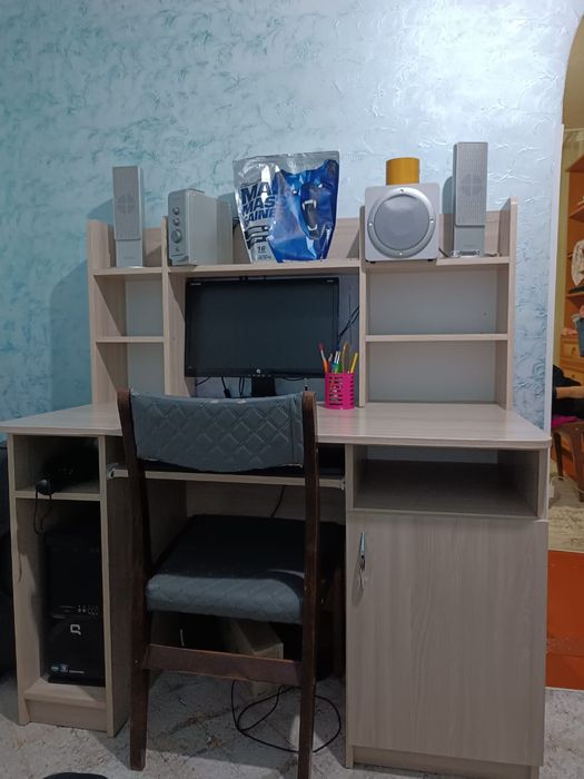 Продам стол ученические