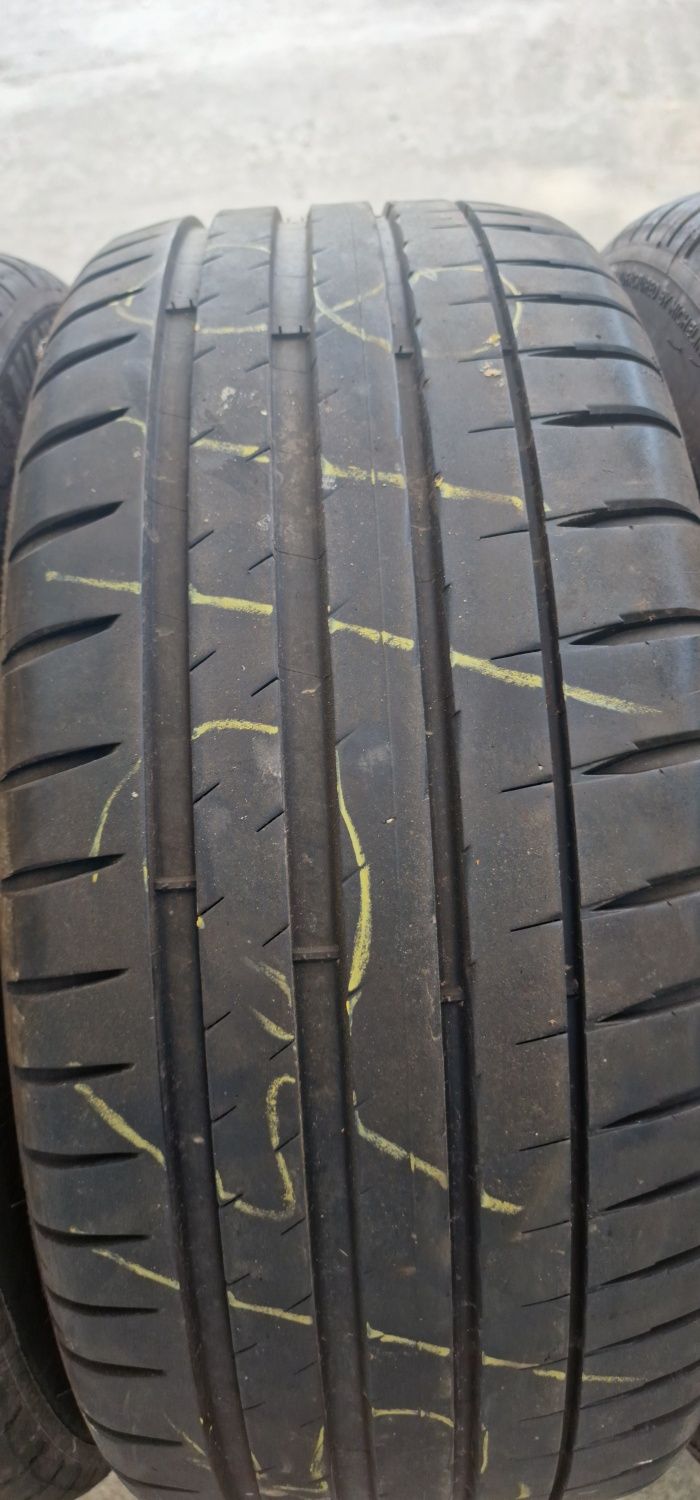 225 40 18 Michelin 4 anvelope vara