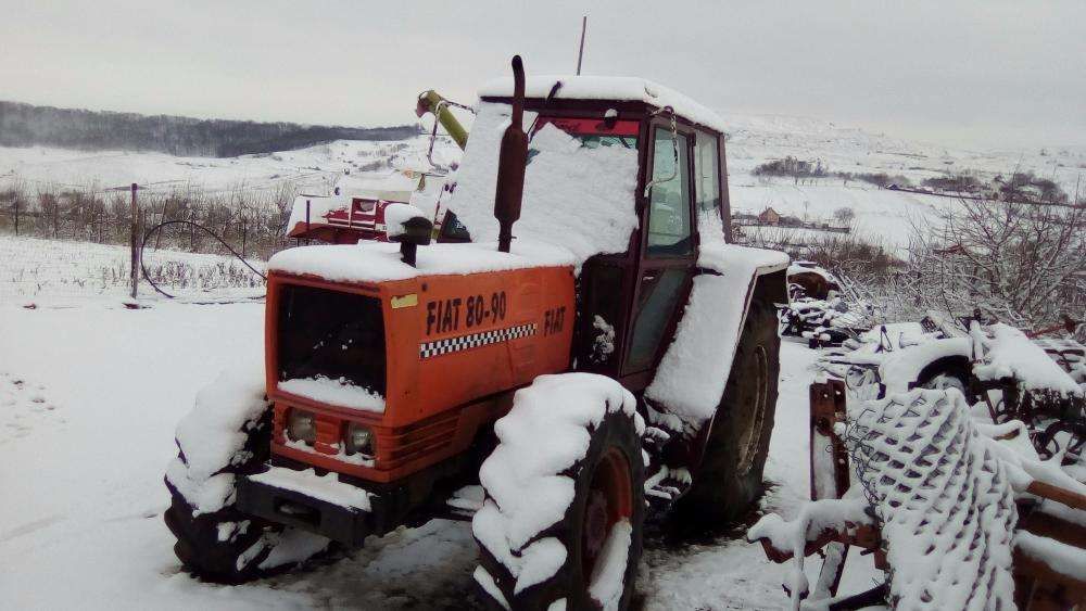 Dezmembrez Tractor Hurliman H 490