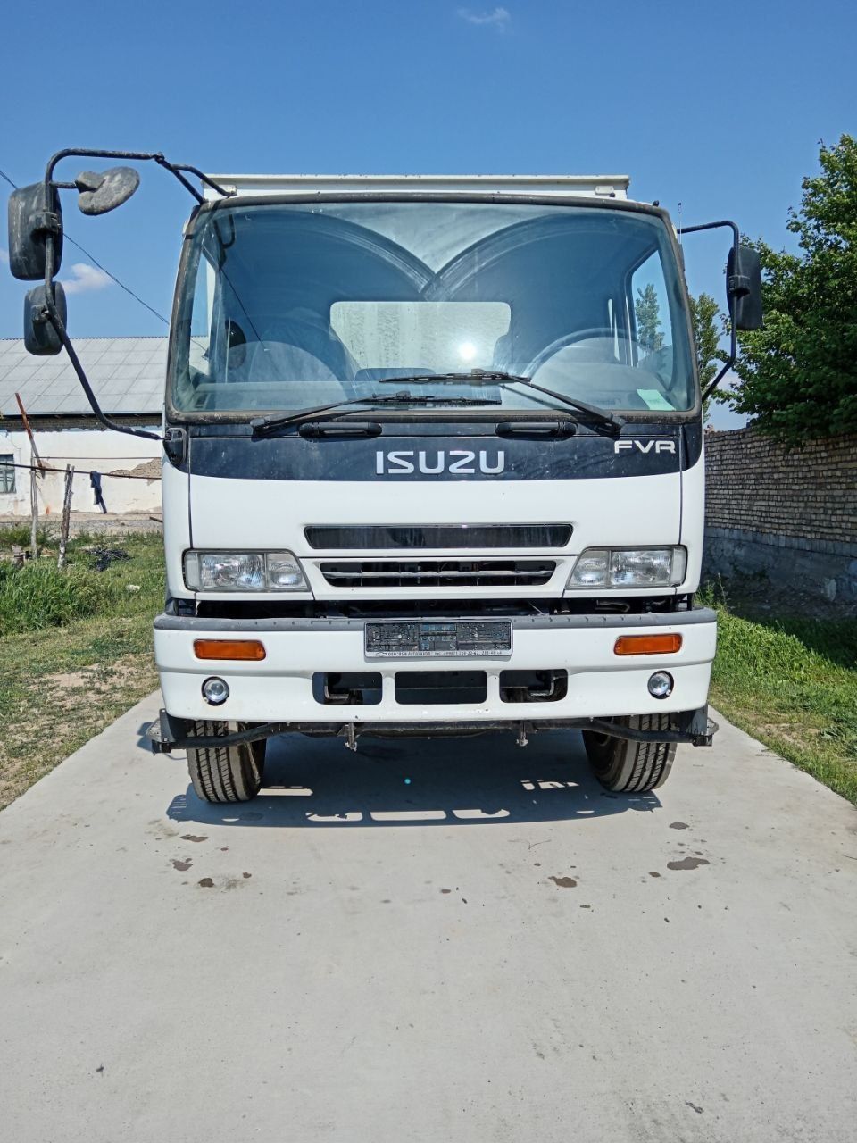 ISUZU sotiladi 2020