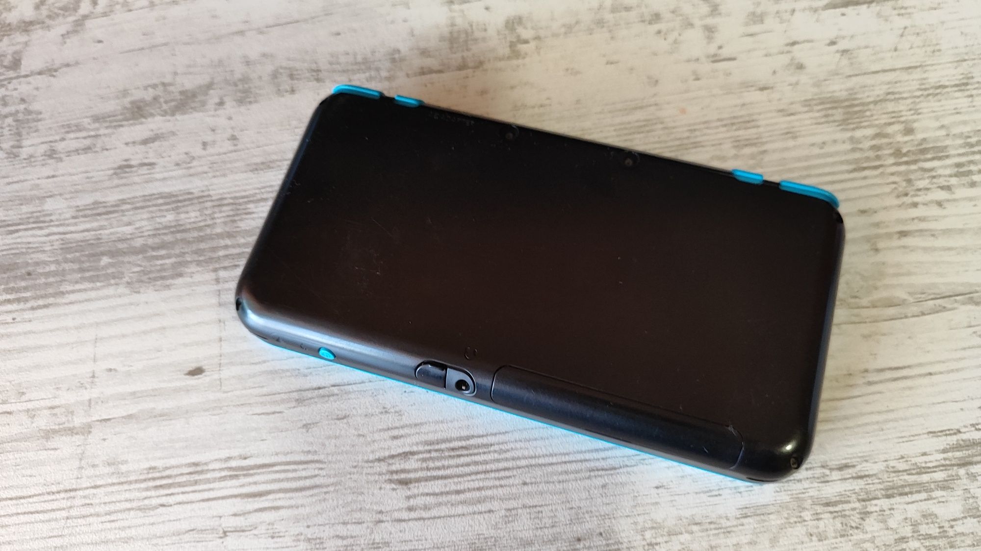 New 2ds Xl със 128gb sd card