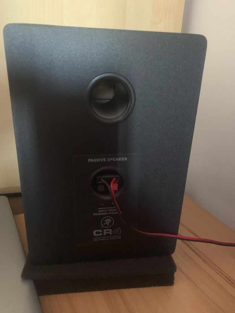 Monitoare studio Mackie CR4