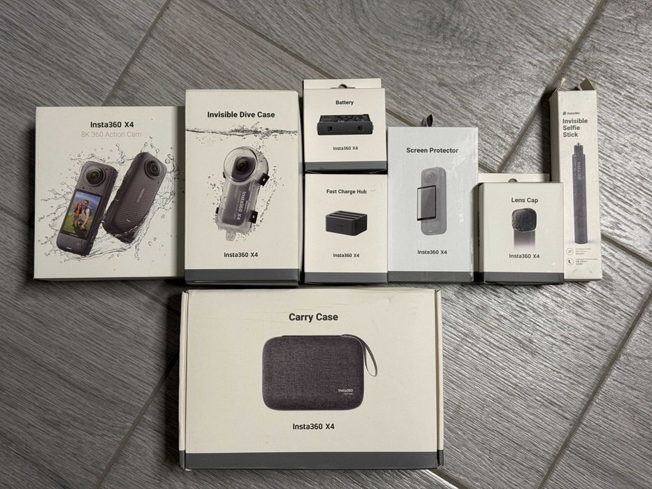 Camera Insta360 X4 8K, 360°, Negru + accesorii - nou