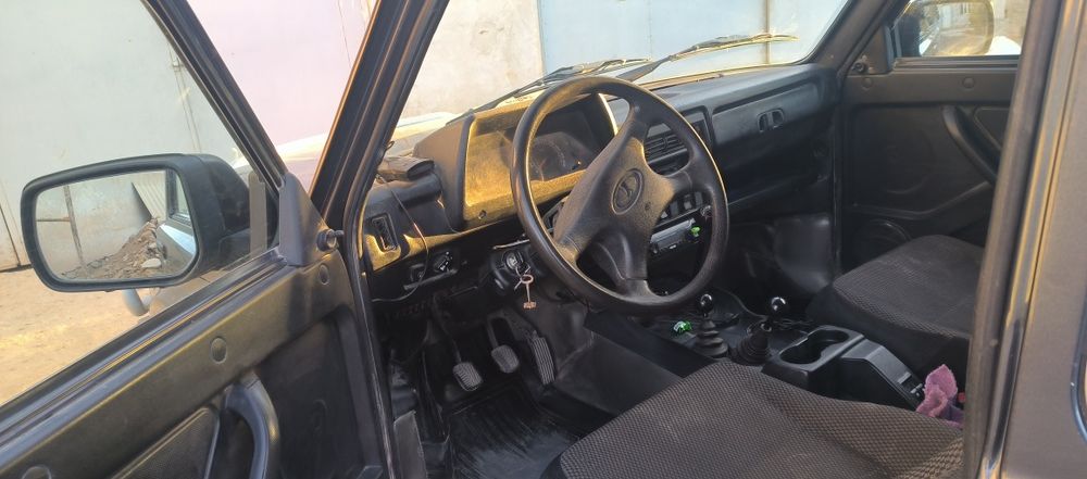 Нива 21214 в Нукус