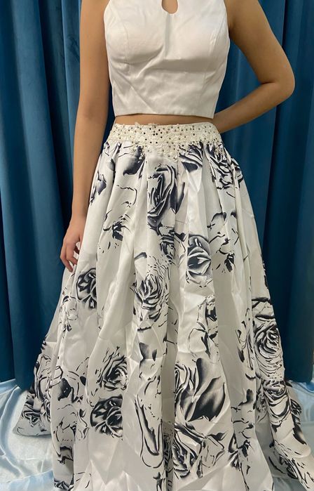 Вечернее платье /