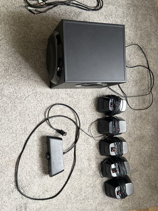 Sistem boxe Logitech z906 500W