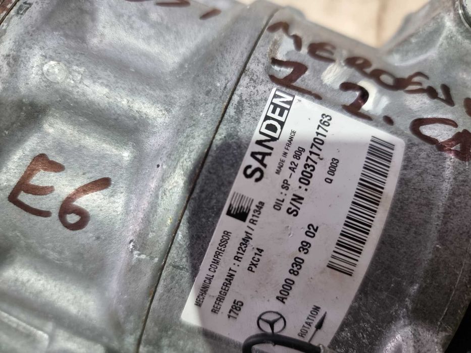 Compressor AC Mercedes 2.2 cod A0008303902