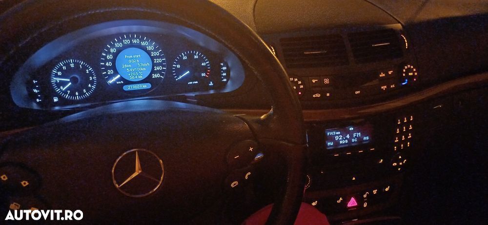 Mercedes E200 Limusine