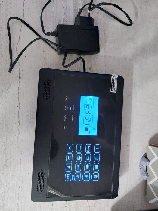 Сигнализация GSM для квартиры или сейфа