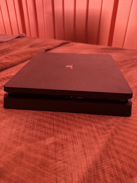 Playstation 4 Slim