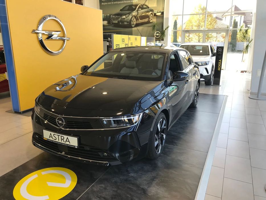 Opel Astra Opel Astra Hatchback 130 HP Elegance