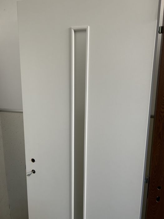 Usi interior de vanzare