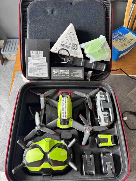 DJI FPV Fly More Combo