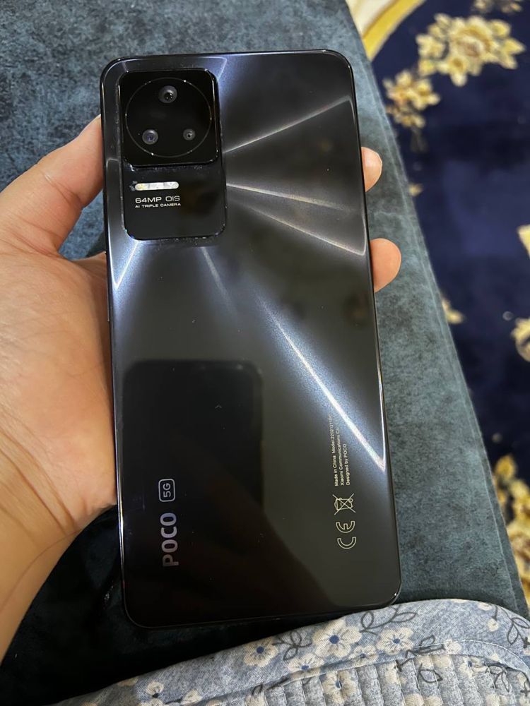 Poco f4