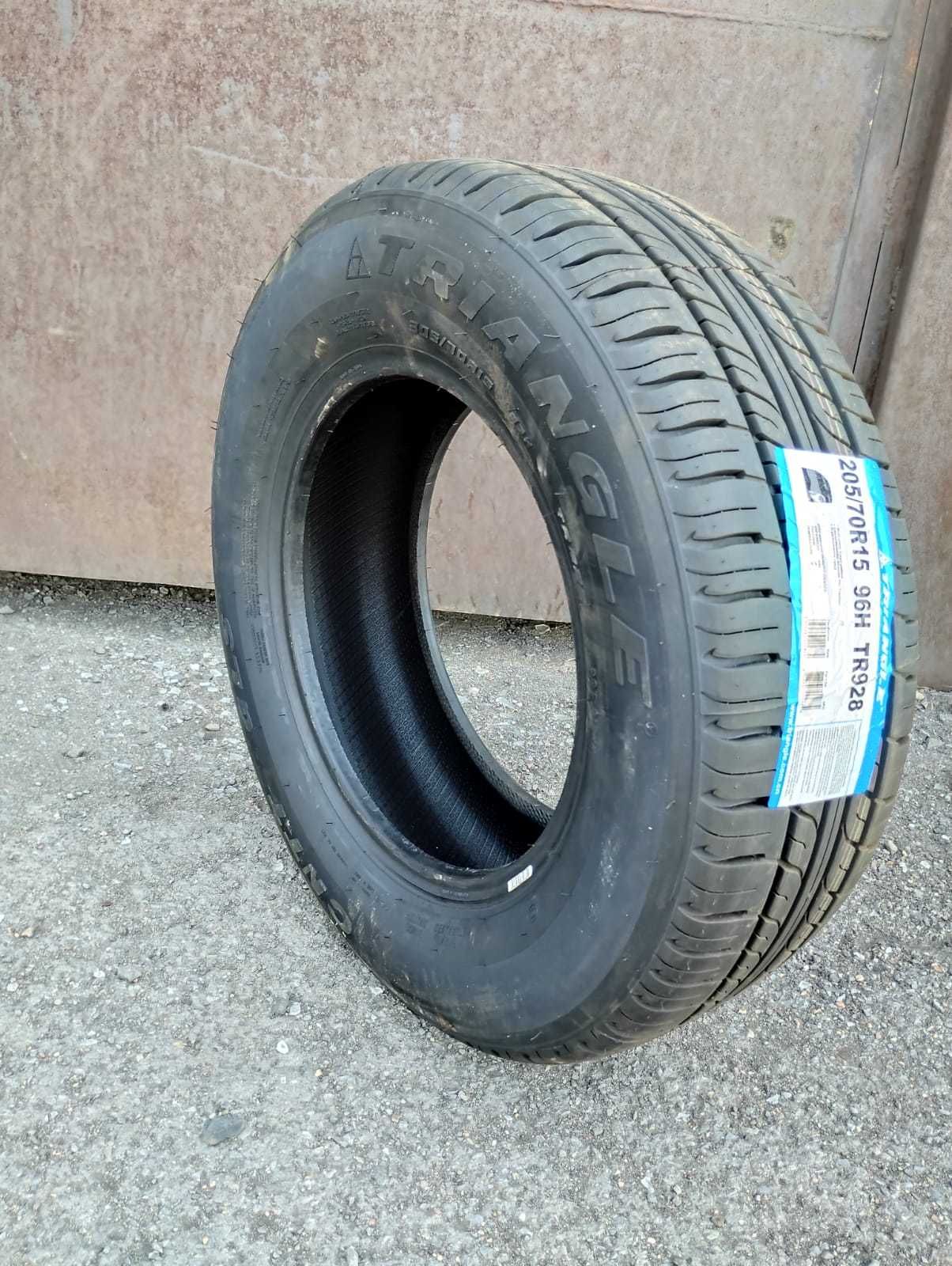 205/70R15 TR928 TRIANGLE