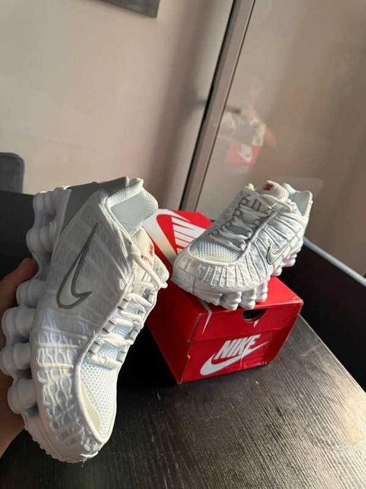 Nike shox TL white metallic silver EU38