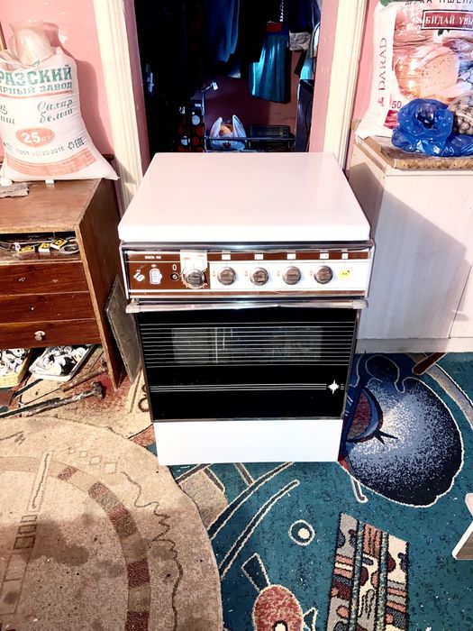 Продам газовую плиту Брест рабочая