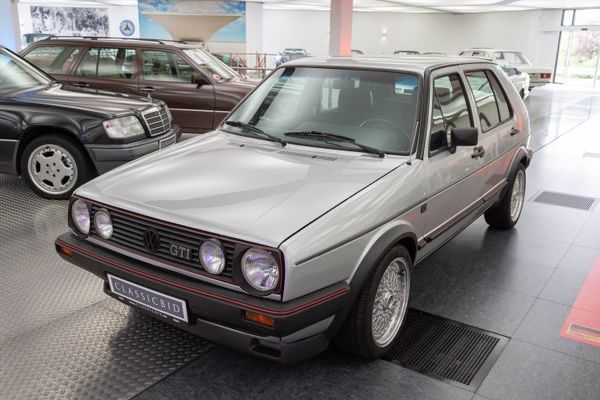 Запчасти на Volkswagen Golf Гольф