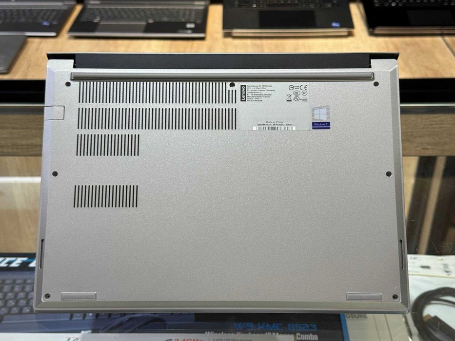 Lenovo ThinkPad E14 Core i7-10510U ram 16 ssd 256