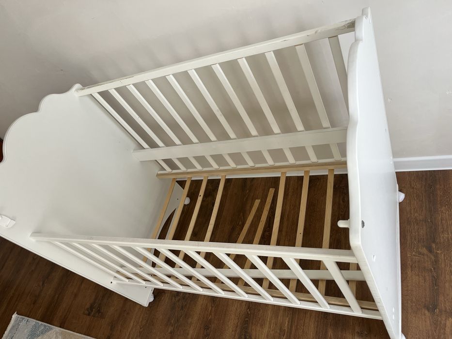 Манеж сатылады 20 мын тг матрасы бар