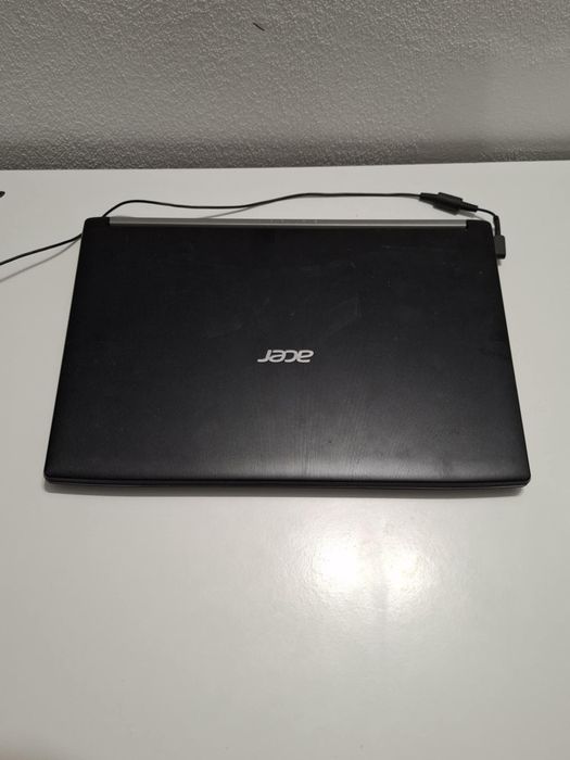 Laptop Acer cu i5 gen8 la 400  lei