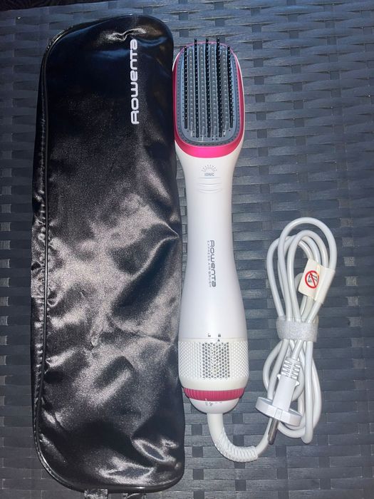 Perie de îndreptat părul