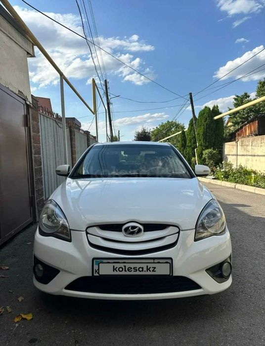 Hyundai Verna 2010 г.