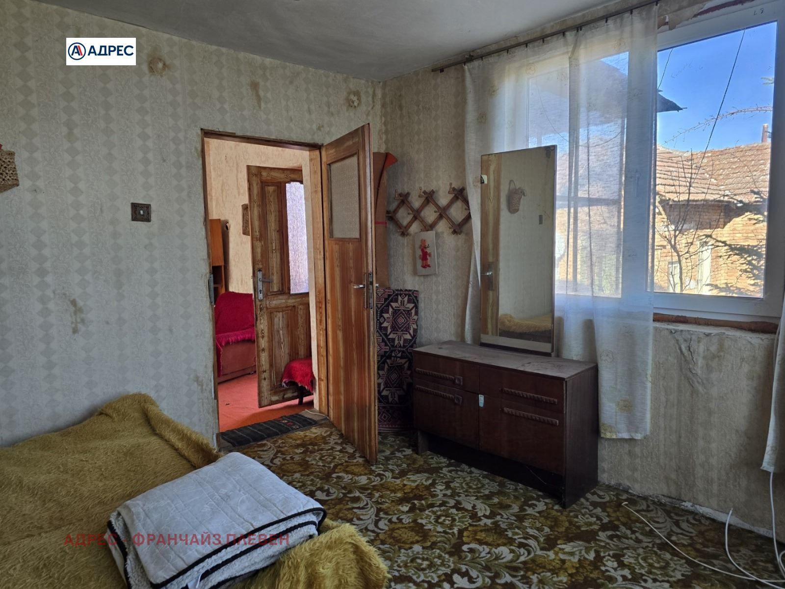 Къща в Плевен, област-гр.Тръстеник площ 100 цена 20000