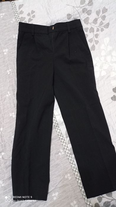 Штаны на девочку 5-7 лет в хорошем состоянии.Цена за одни