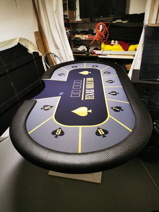 Mese de poker si de remy