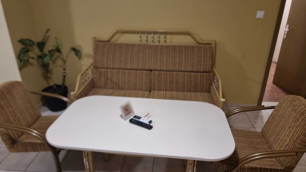 Продавам употребявани мебели