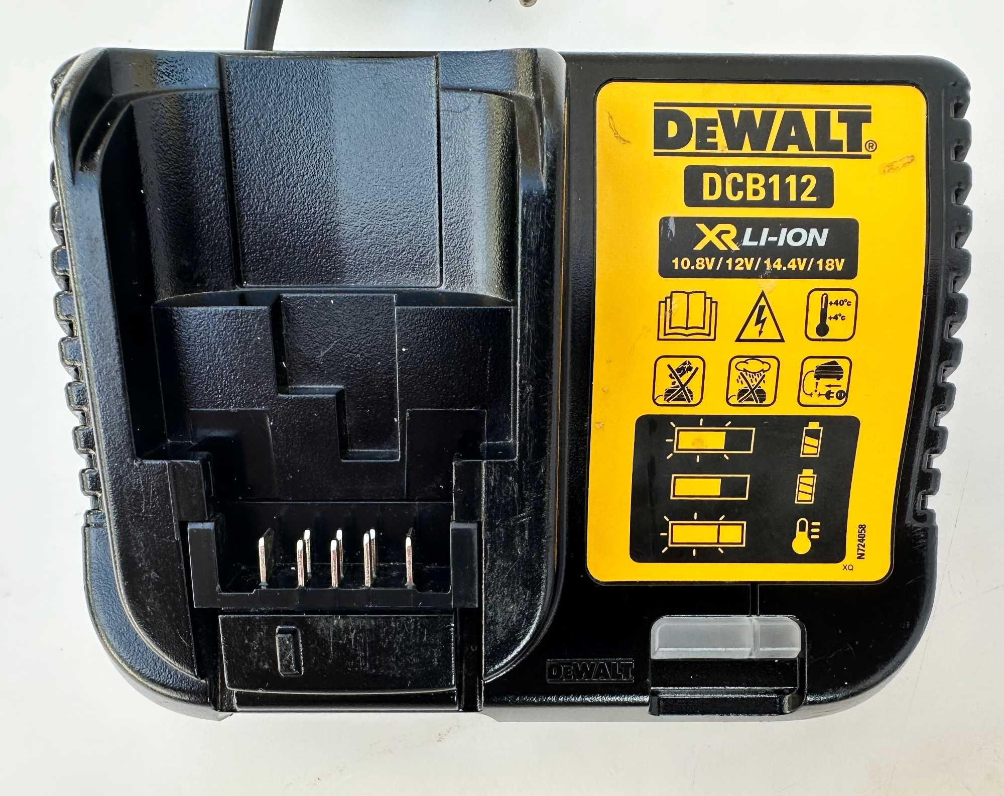 Зарядни устройства DeWALT DCB112 / DCB115 / DCB1104