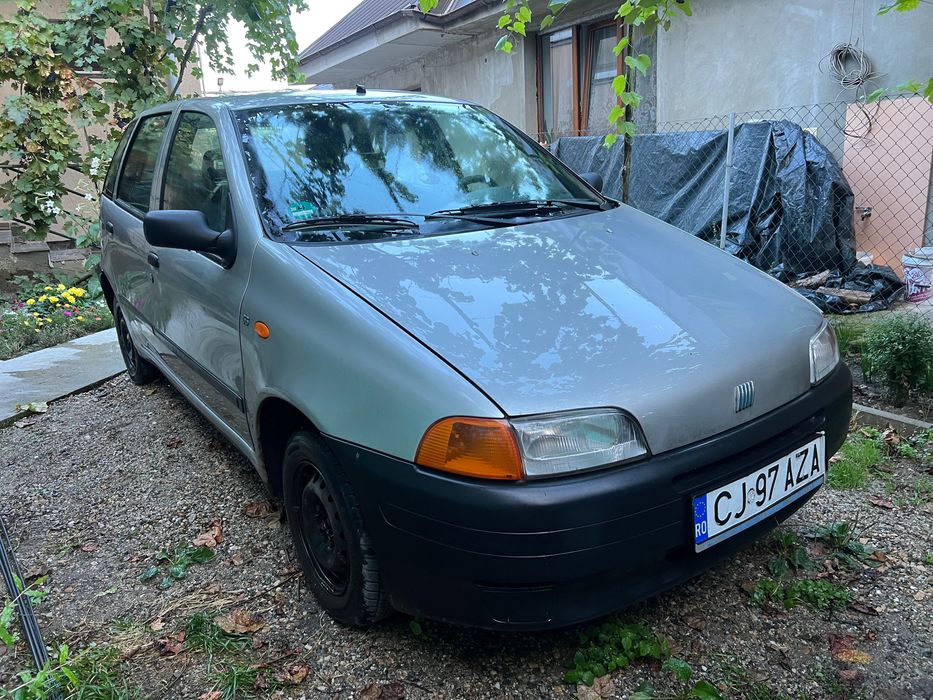 Vând mașină Fiat Punto