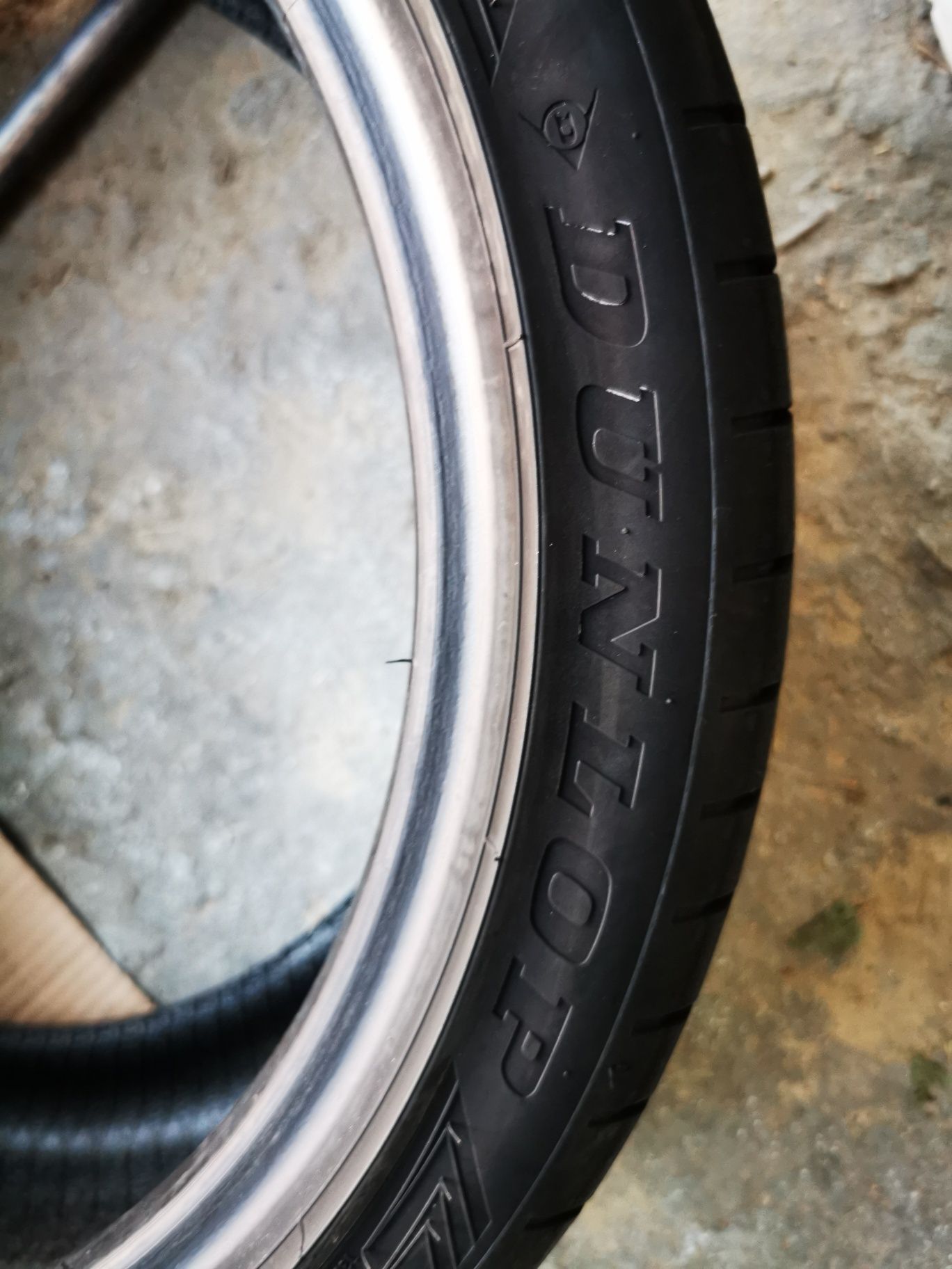 2 броя 225/40/18 дот:2019 Dunlop Sport maxx