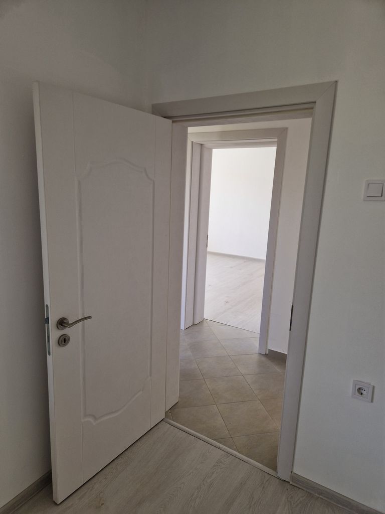 Продава се Къща в с. Патриарх Евтимово, Област Пловдив - 210 кв.м за 401 €/кв.м - Снимка #8