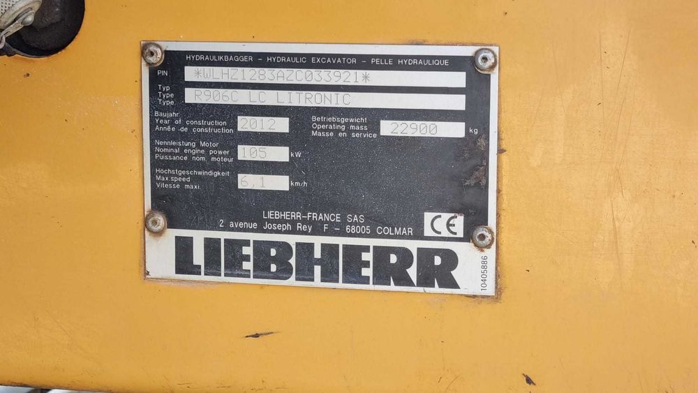 Excavator Liebherr R906