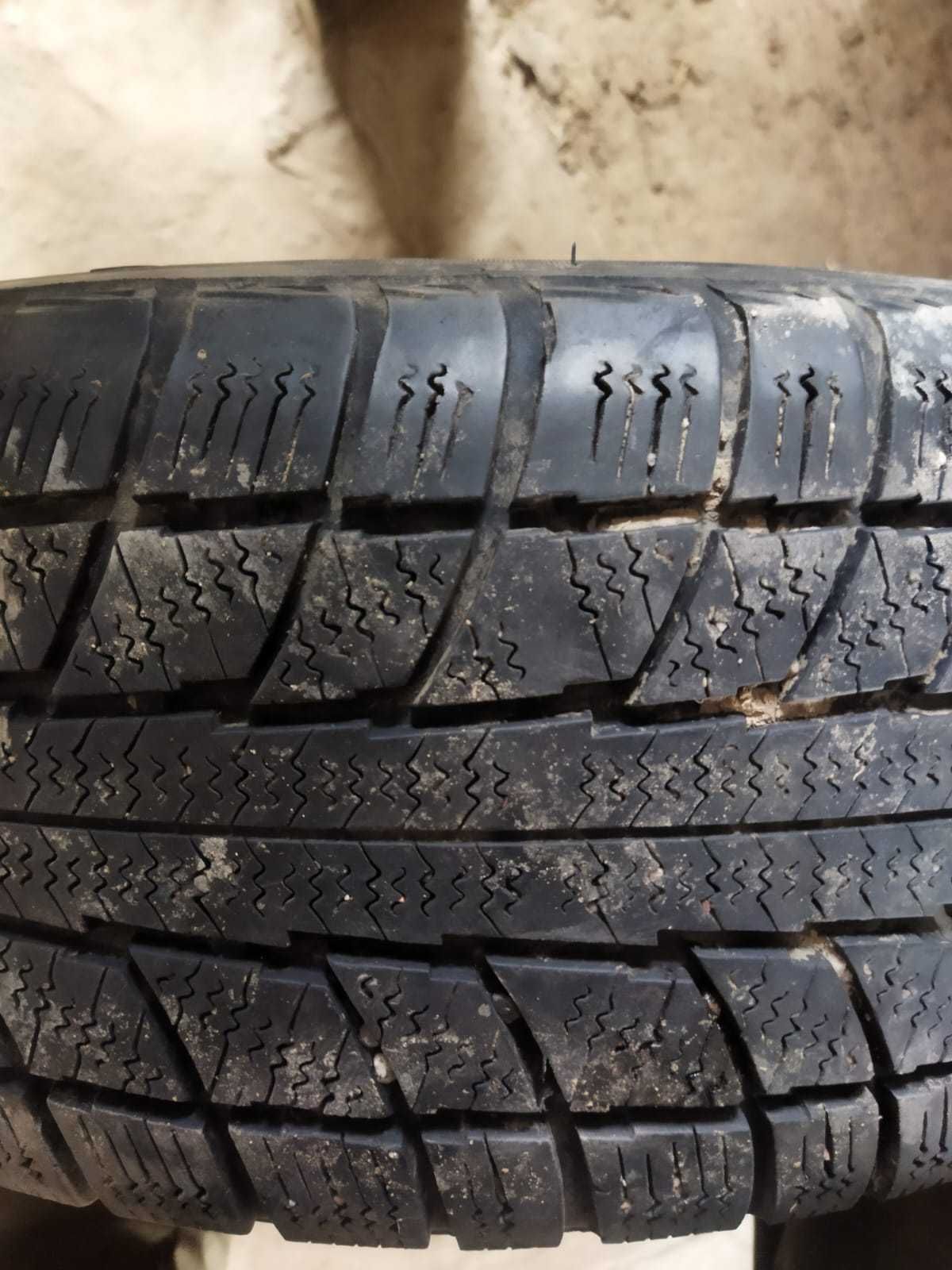 продам шины 205/65/15